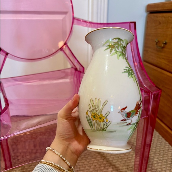 Asian Vase - Picture 2 of 4